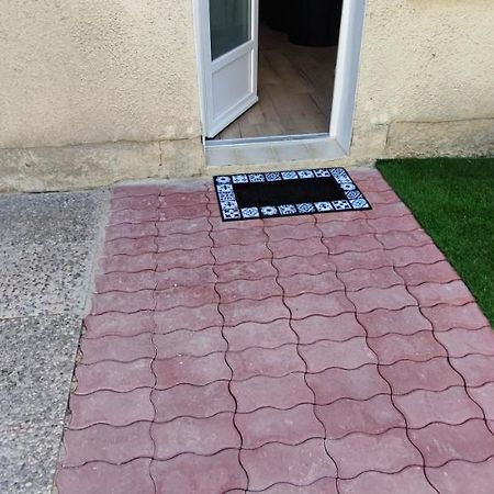 **Studio Holidays** Centre Ville 20 M2 شالو أو شُمْبانيِ المظهر الخارجي الصورة