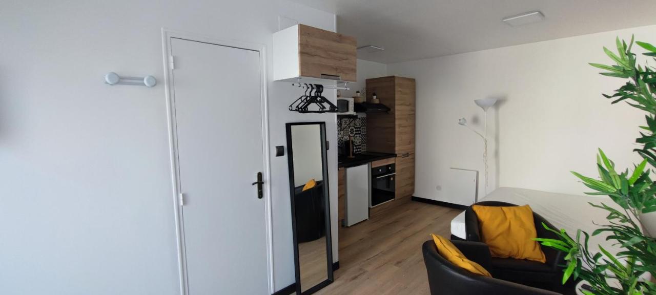 **Studio Holidays** Centre Ville 20 M2 شالو أو شُمْبانيِ المظهر الخارجي الصورة